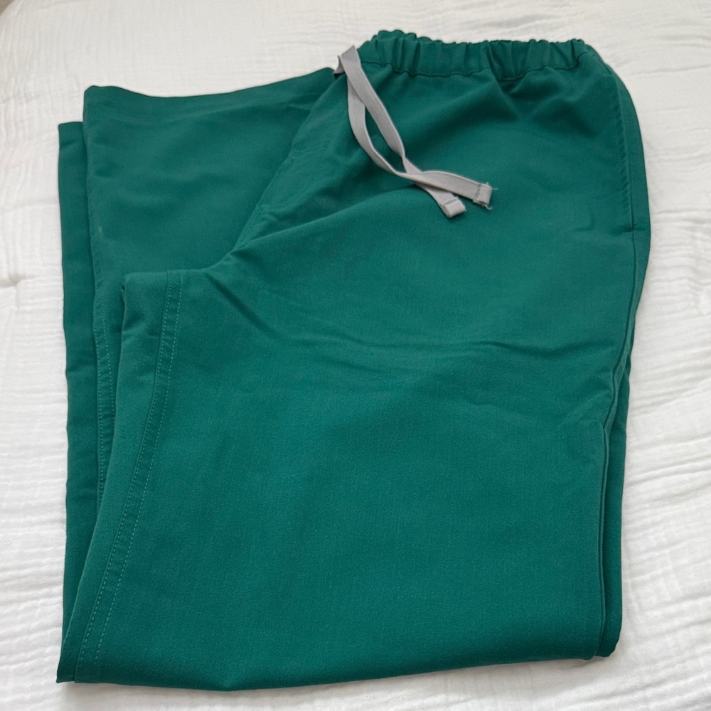Figs Men's Green Joggers